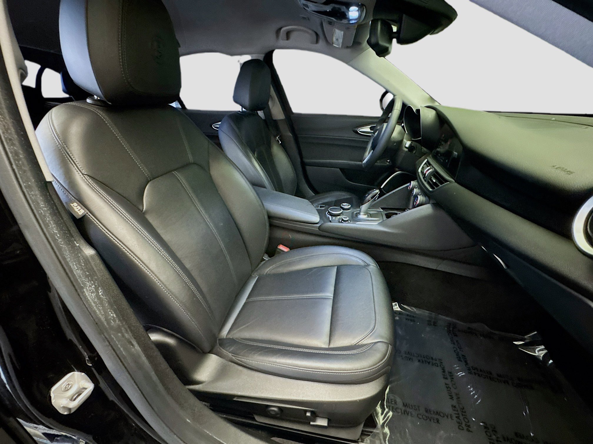 Used 2018 Alfa Romeo Giulia RWD image 19