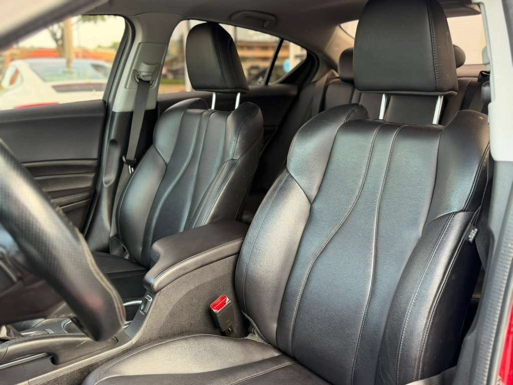 Used 2019 Acura ILX FWD image 9