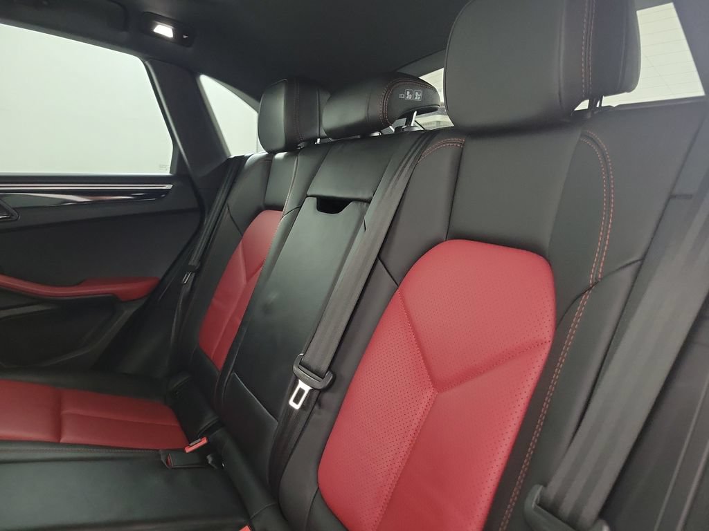 Used 2021 Porsche Macan S AWD/4WD image 12
