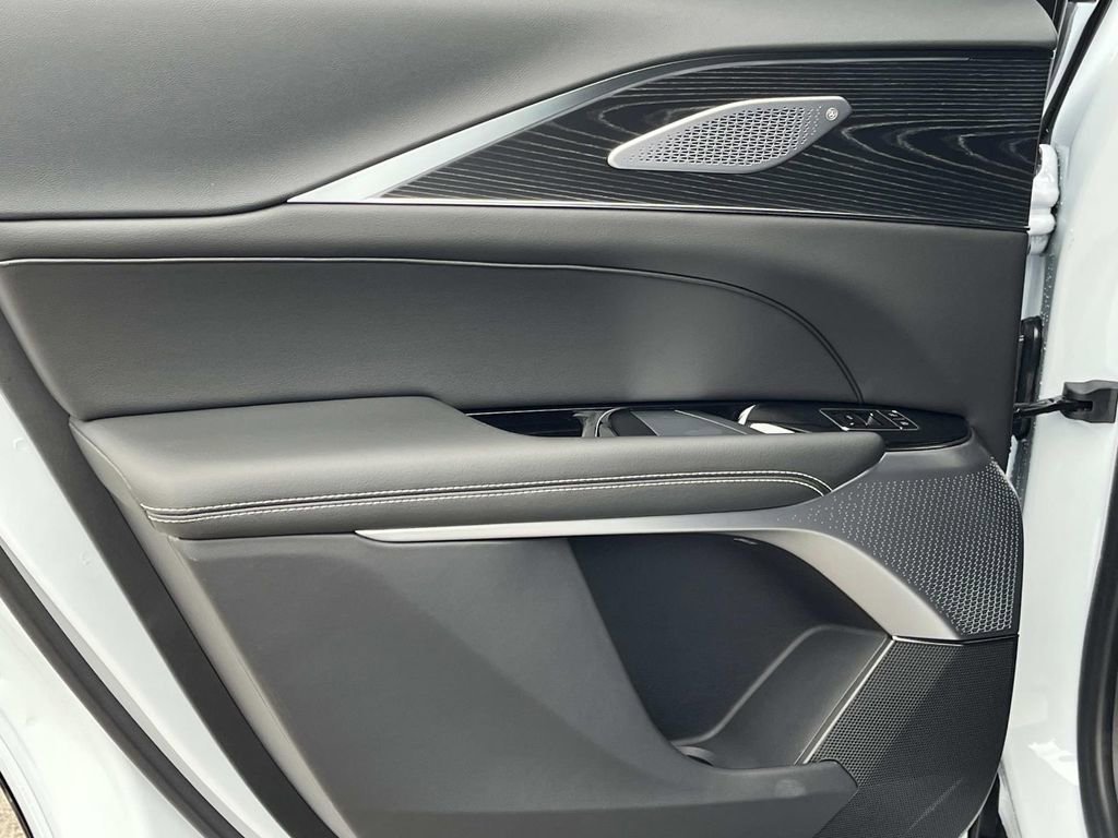 New 2026 Cadillac Lyriq Premium Luxury image 20