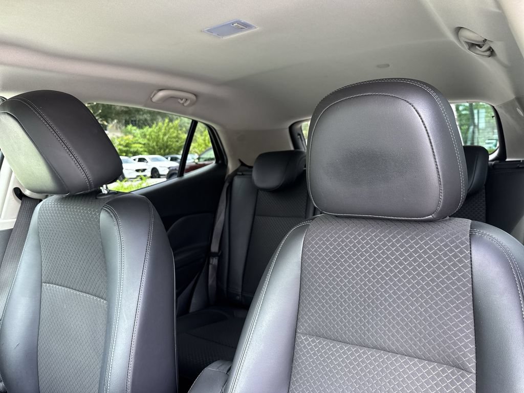 Used 2021 Buick Encore Preferred w/ Safety Package II FWD image 41