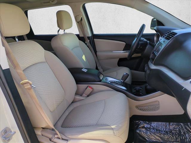 Used 2019 Dodge Journey SE FWD image 17