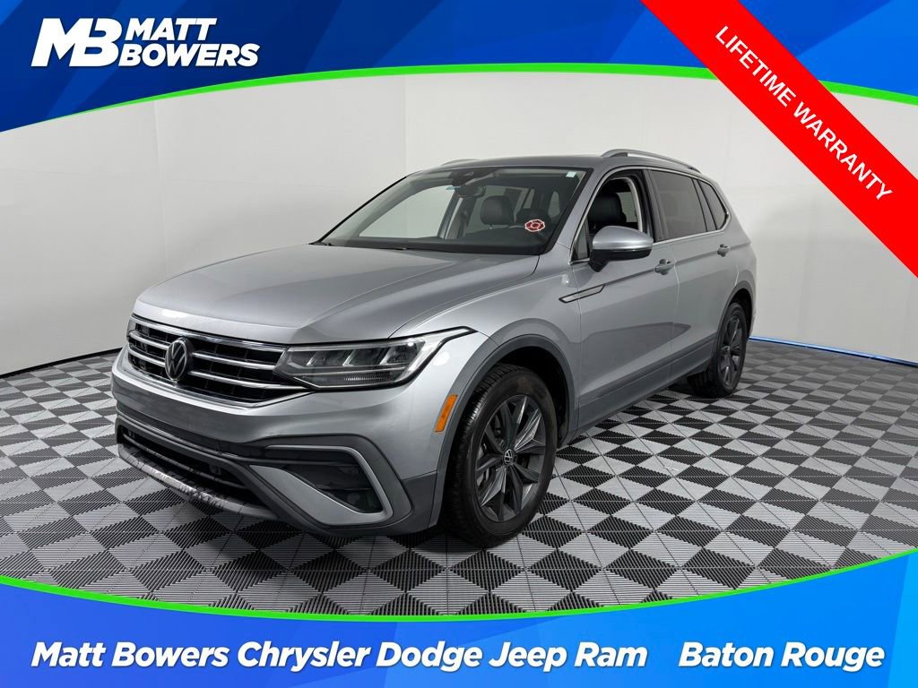 Used 2023 Volkswagen Tiguan SE w/ Panoramic Sunroof Package