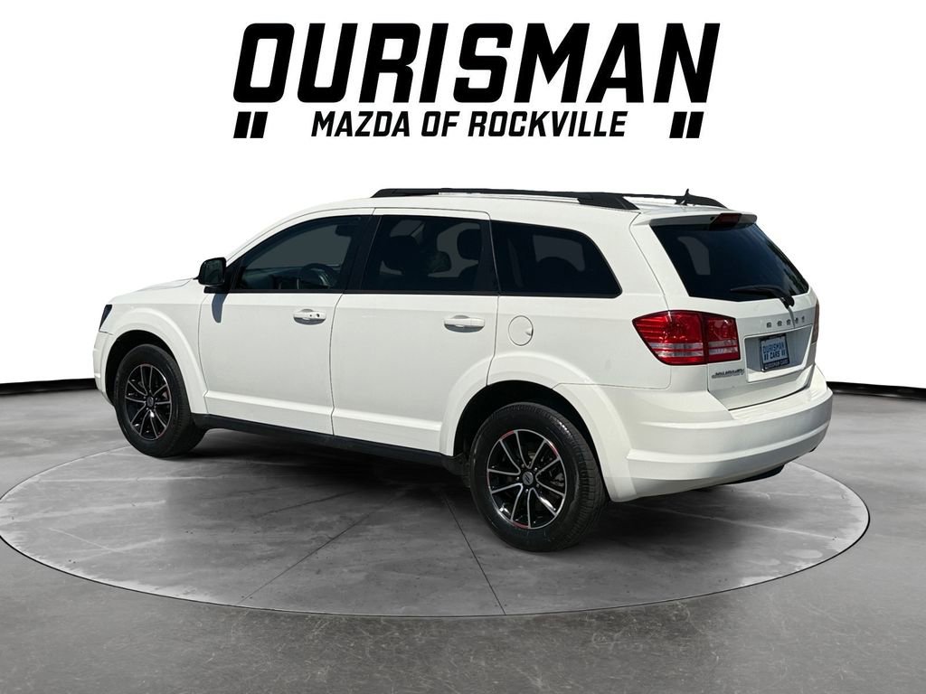Used 2018 Dodge Journey SE w/ Blacktop Package FWD image 4