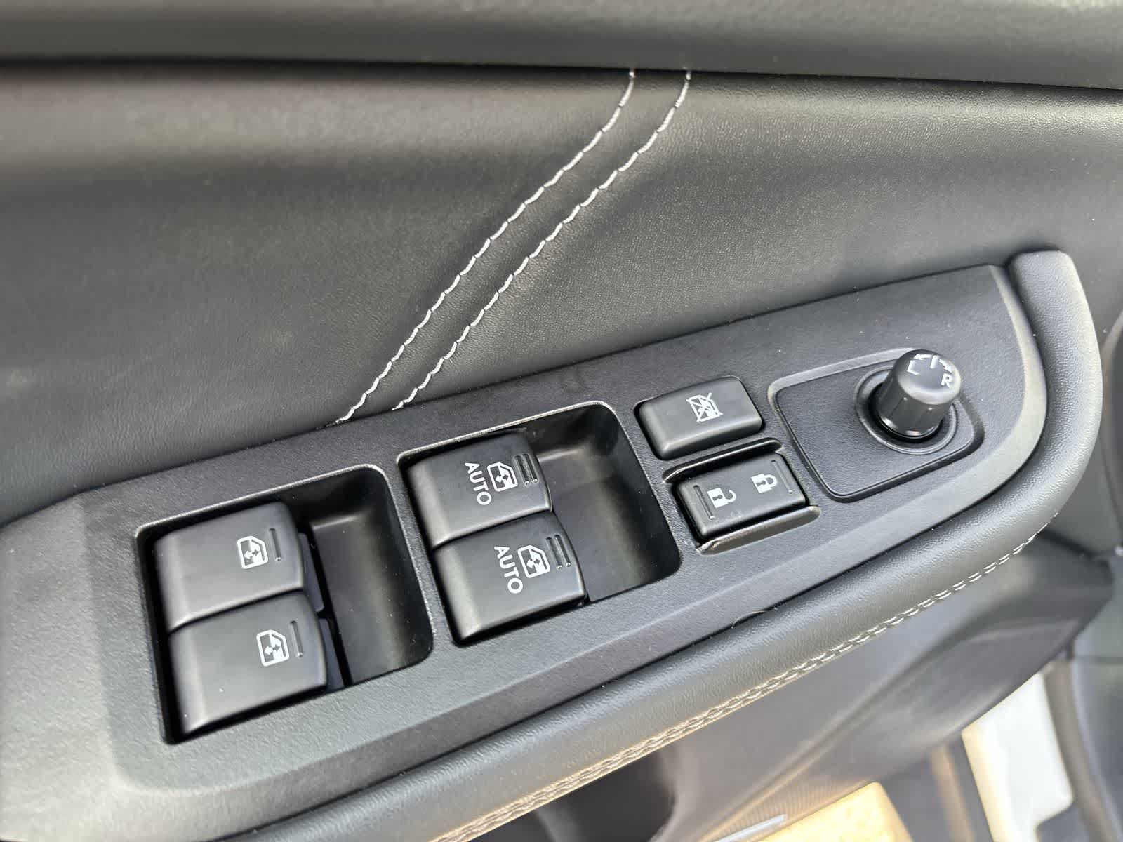 Used 2018 Subaru Outback 2.5i Limited AWD/4WD image 9