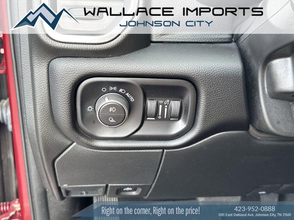 Used 2024 RAM 2500 Laramie w/ Chrome Bumper Package image 33