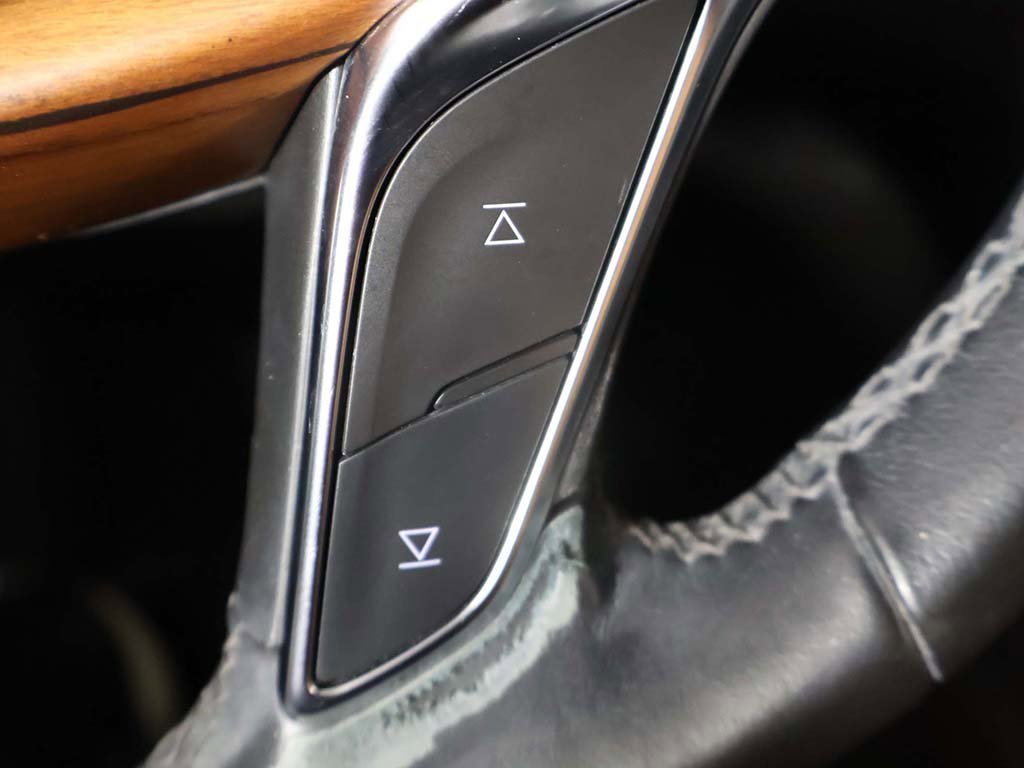 Used 2022 Cadillac XT5 Premium Luxury image 44