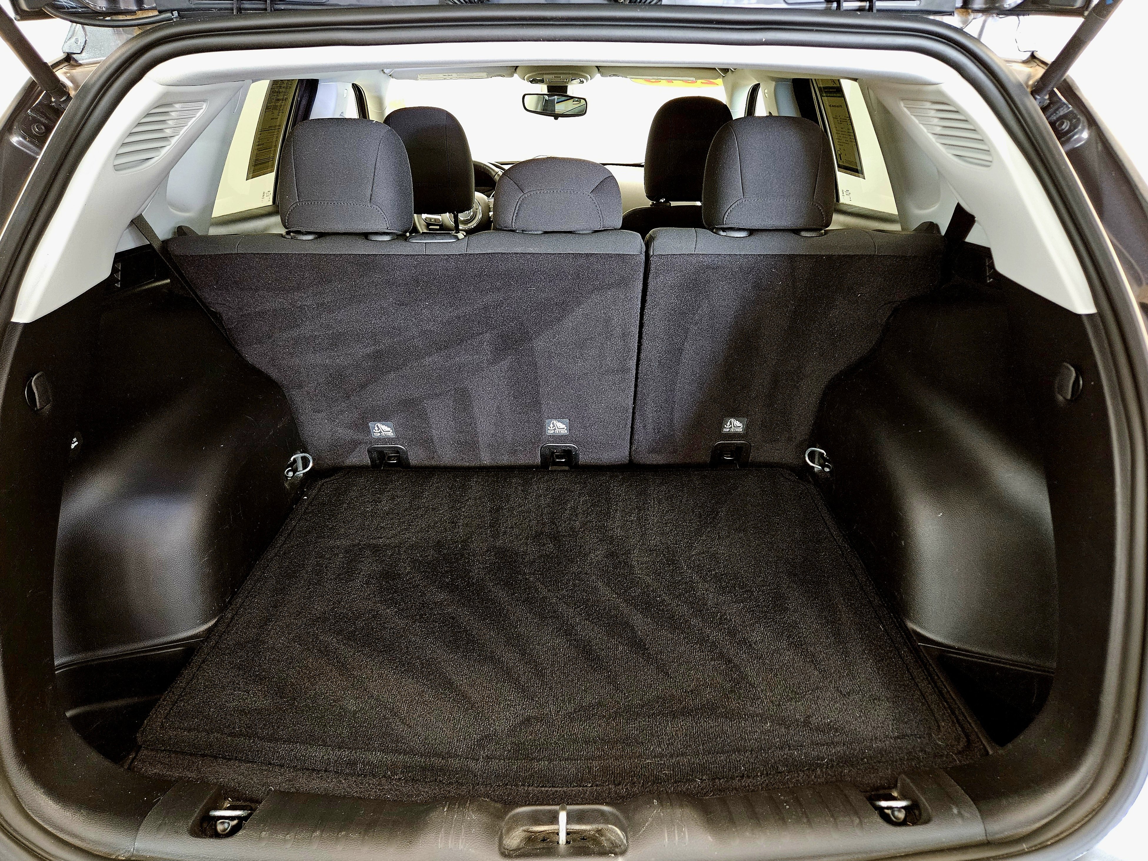 Used 2019 Jeep Compass Sport w/ Cold Weather Group image 17