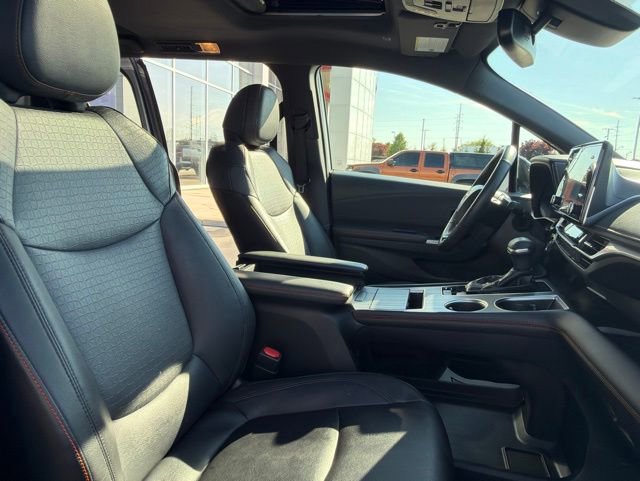 Used 2023 Toyota Sienna XSE AWD/4WD image 24