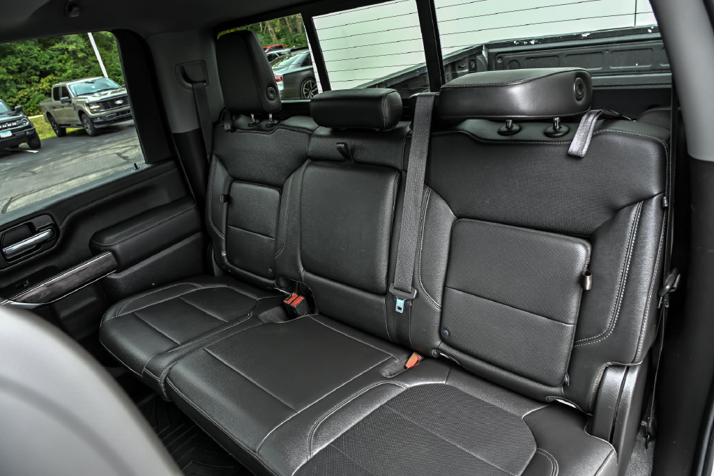 Used 2021 Chevrolet Silverado 2500 LTZ w/ LTZ Plus Package AWD/4WD image 15