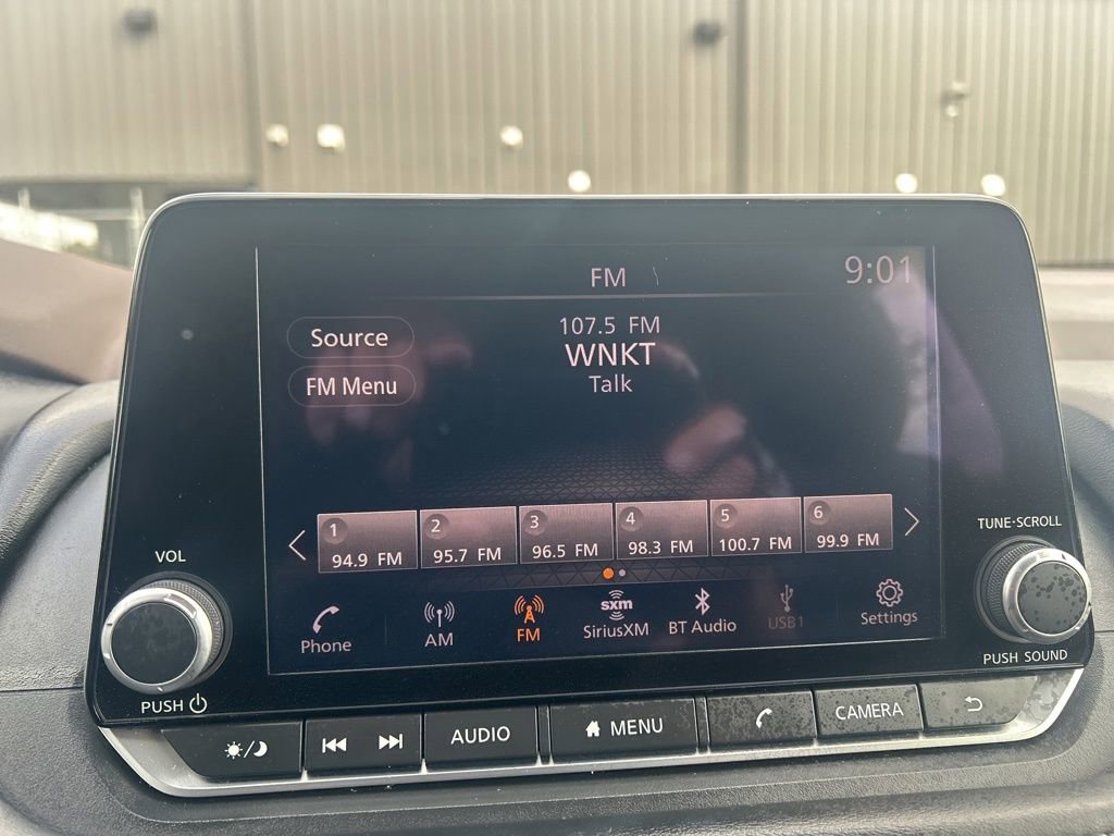 Certified 2023 Nissan Rogue SV FWD image 12