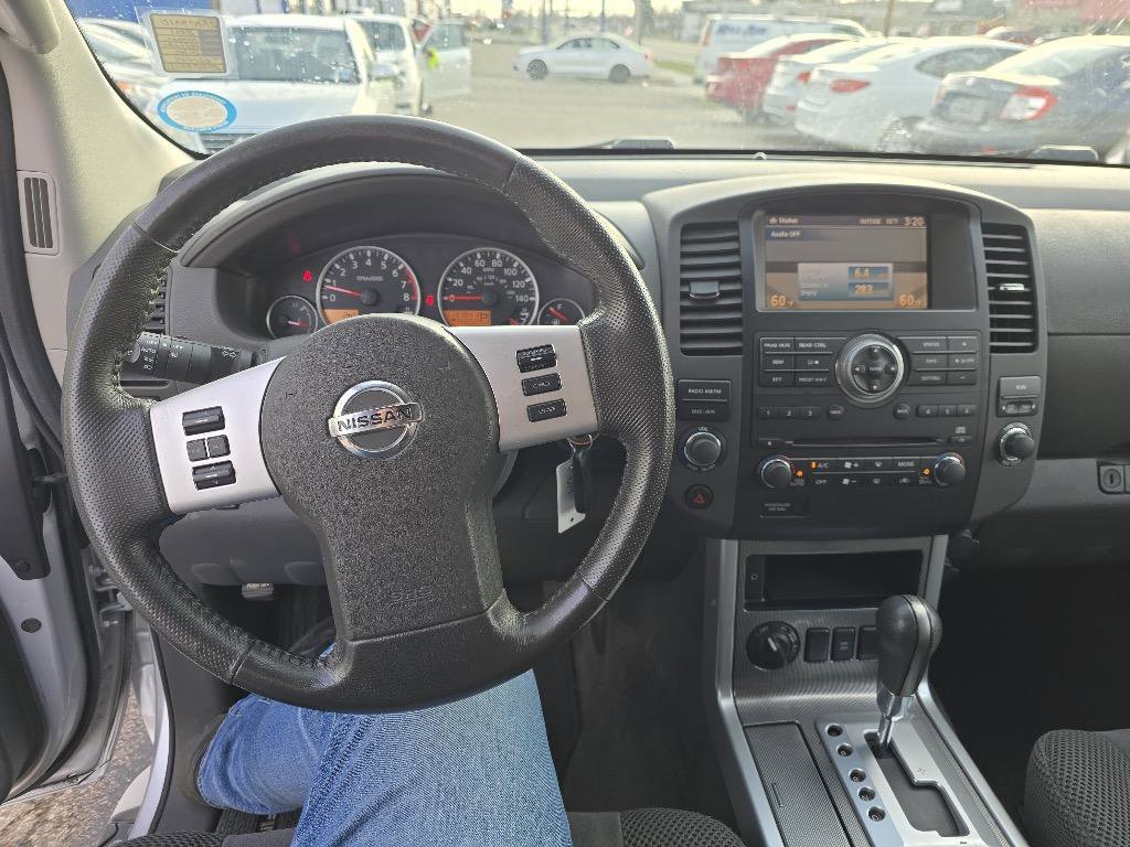 Used 2011 Nissan Pathfinder SV w/ Protection Pkg image 19