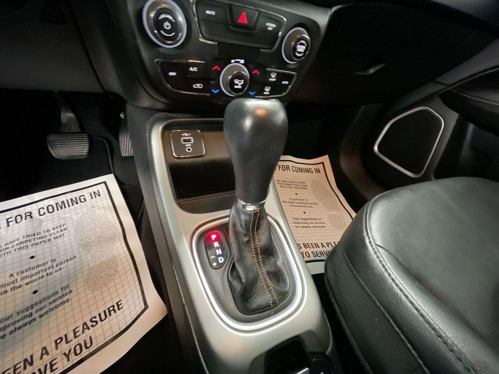 Used 2021 Jeep Compass Latitude image 15