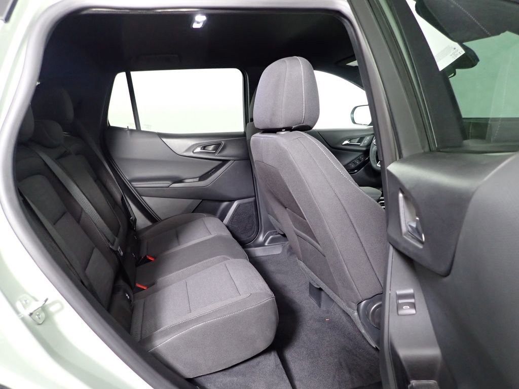 Used 2026 Chevrolet Equinox LT image 30