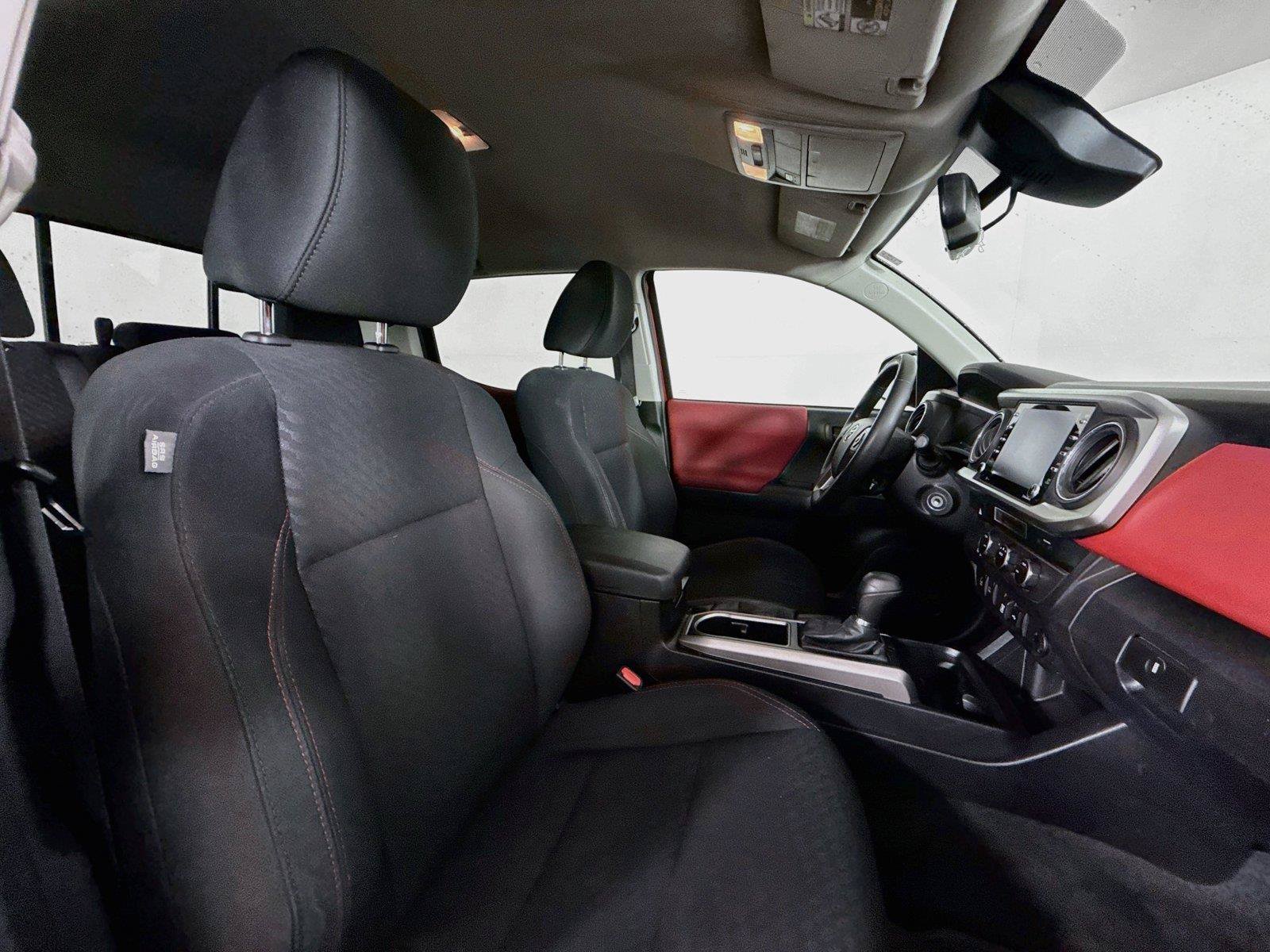 Certified 2022 Toyota Tacoma SR5 RWD image 35