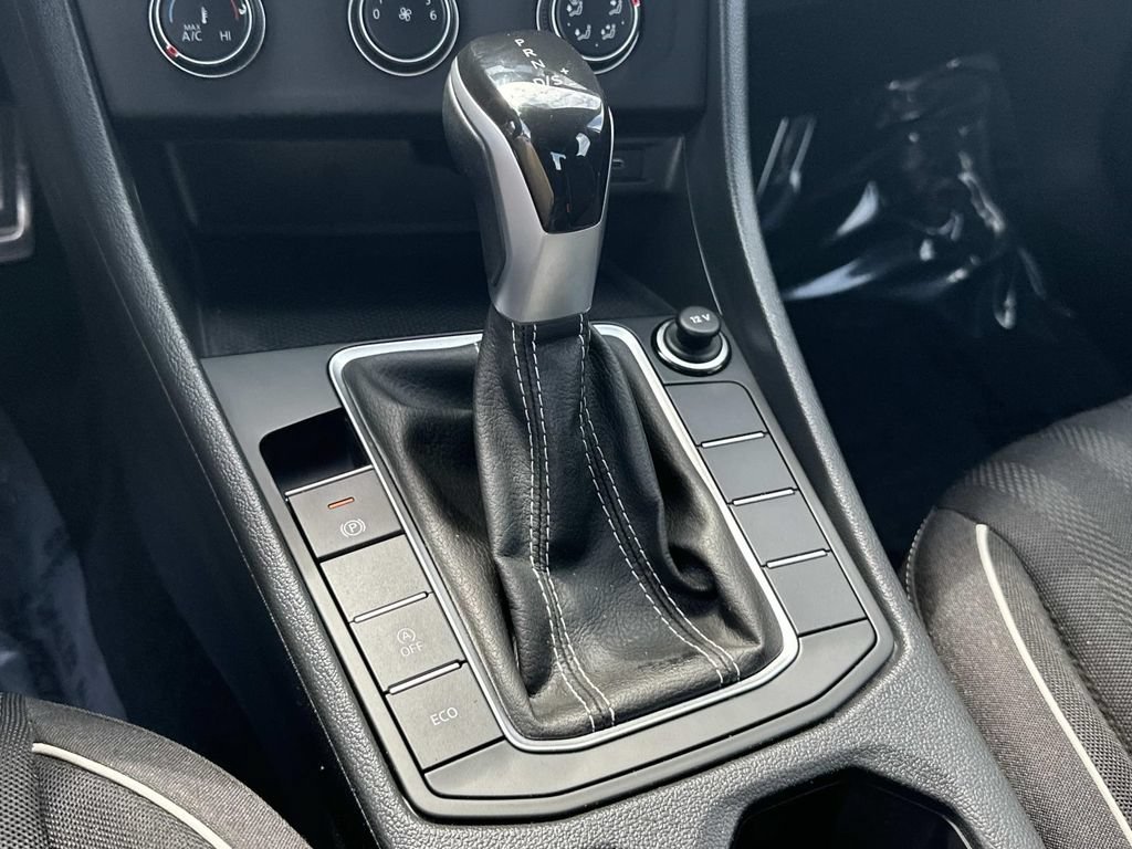 Used 2023 Volkswagen Jetta Sport FWD image 21