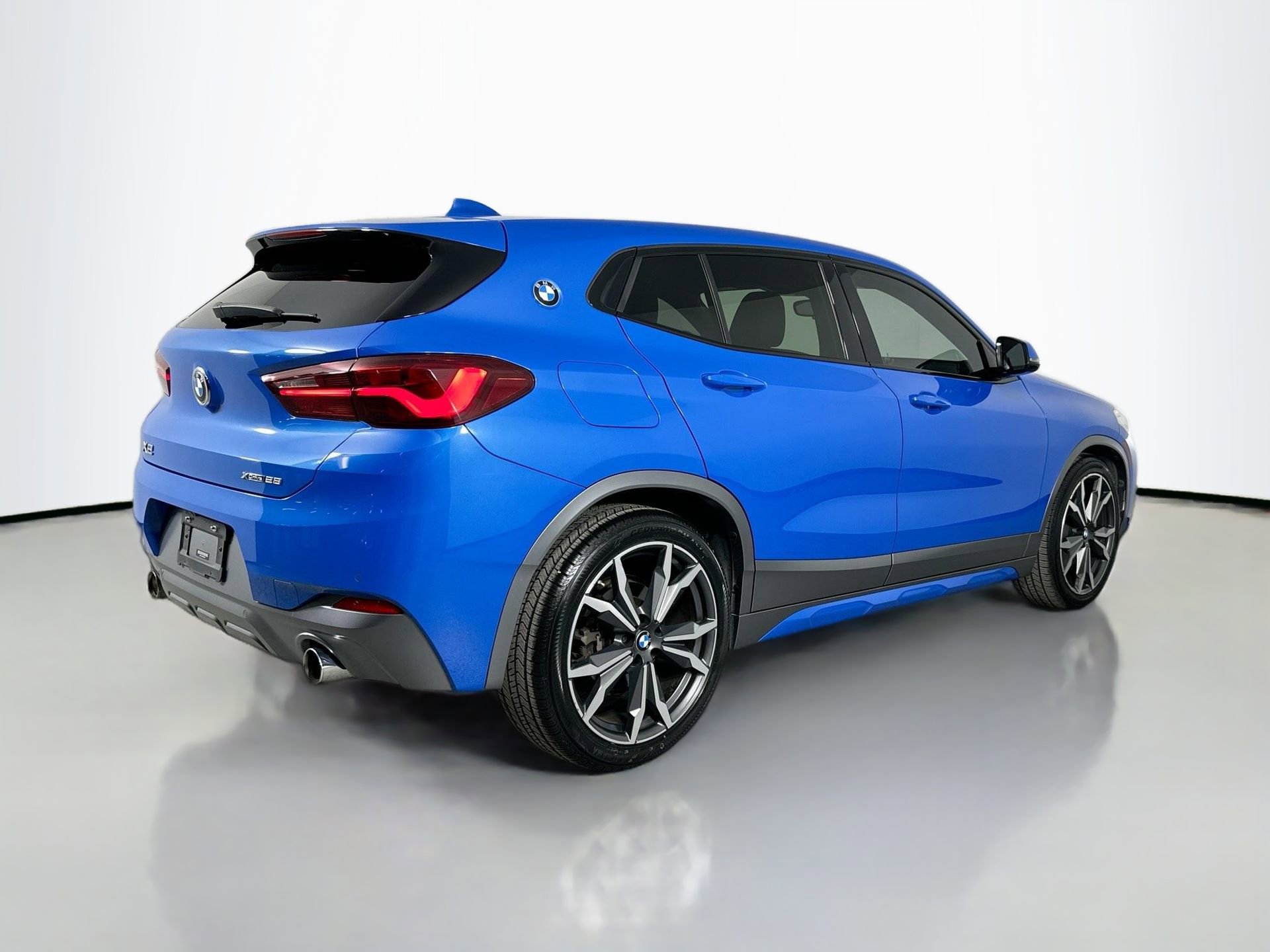 Used 2021 BMW X2 xDrive28i w/ M Sport X Package image 6