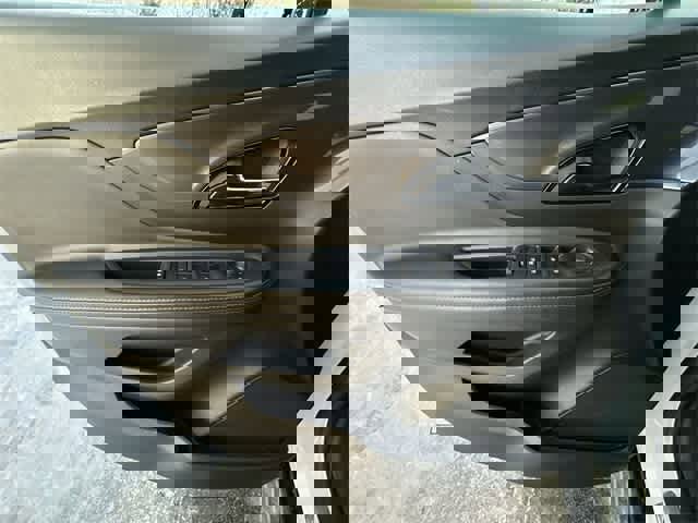 Used 2022 Buick Encore Preferred w/ Safety Package image 17