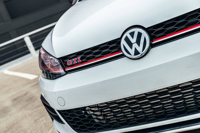 Used 2019 Volkswagen GTI SE FWD image 26