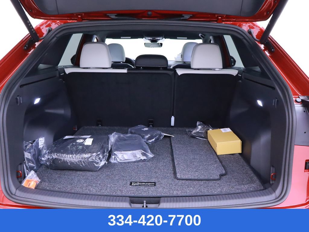 New 2025 Volkswagen Atlas Cross Sport SEL Premium R-Line image 30