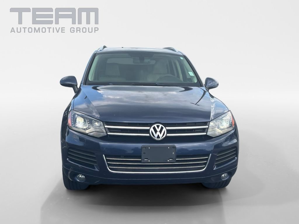 Used 2013 Volkswagen Touareg TDI AWD/4WD image 2