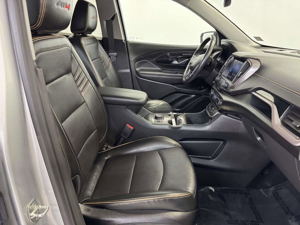 Used 2022 GMC Terrain AT4 image 12