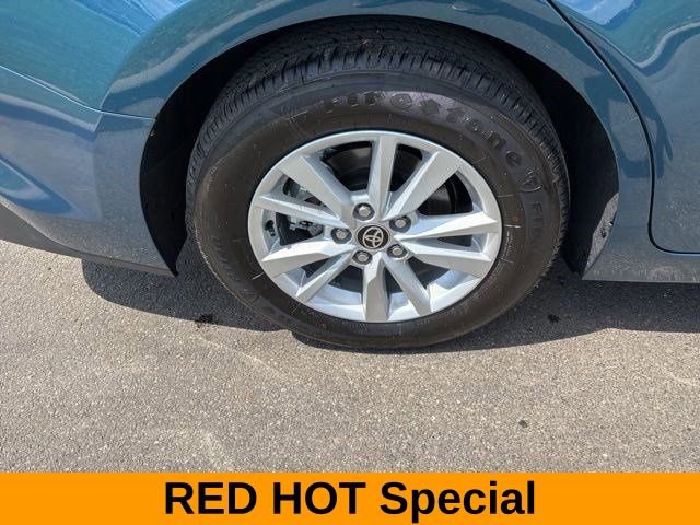 Used 2025 Toyota Camry LE image 44