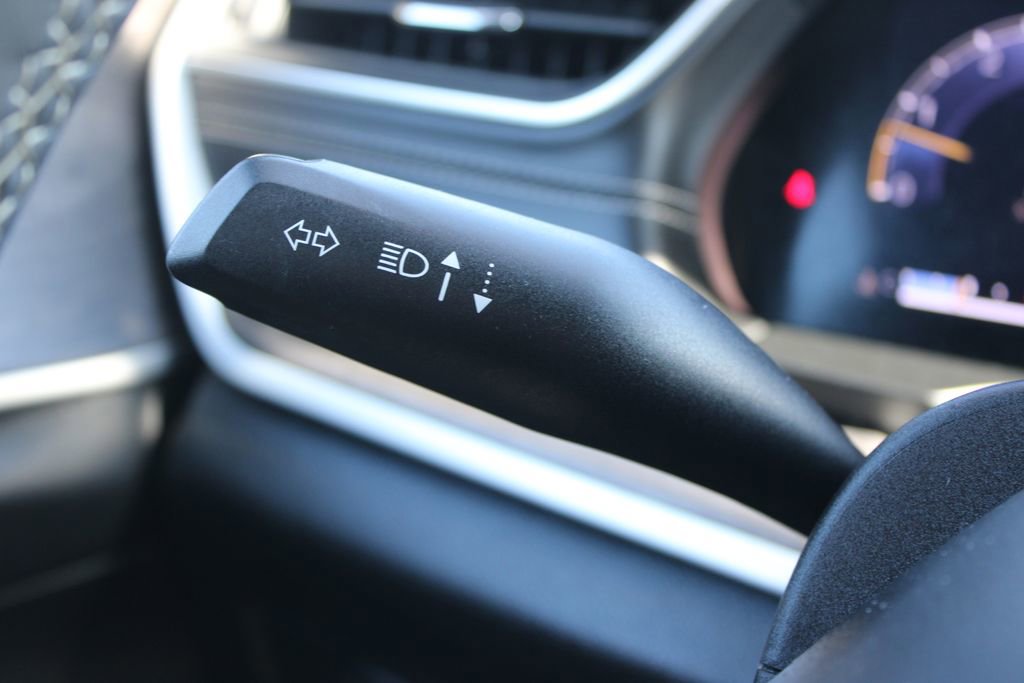 Used 2024 Jeep Grand Cherokee L Limited w/ Luxury Tech Group II image 41