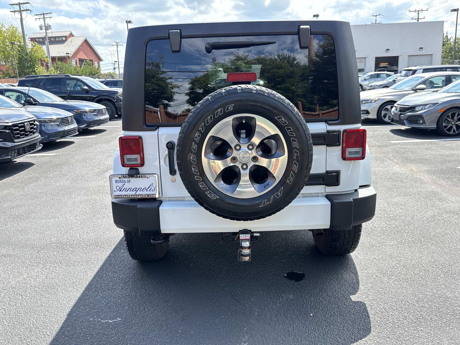 Used 2016 Jeep Wrangler Unlimited Sahara w/ Connectivity Group AWD/4WD image 21