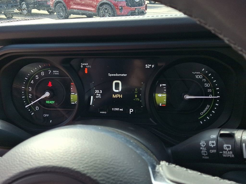 Used 2025 Jeep Wrangler Unlimited Sahara image 22