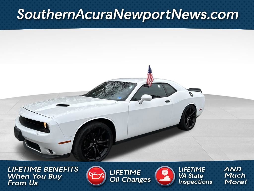Used 2018 Dodge Challenger SXT w/ Blacktop Package 360° Tour