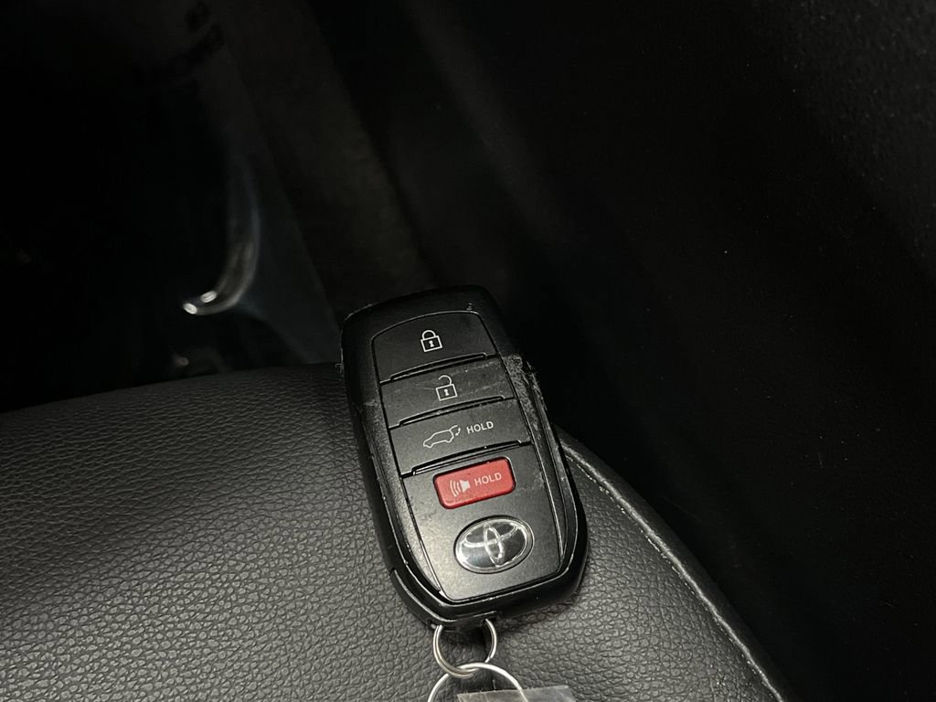 Used 2024 Toyota Grand Highlander XLE image 28