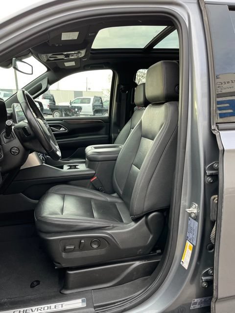 Used 2022 Chevrolet Suburban Z71 w/ Off-Road Capability Package AWD/4WD image 33