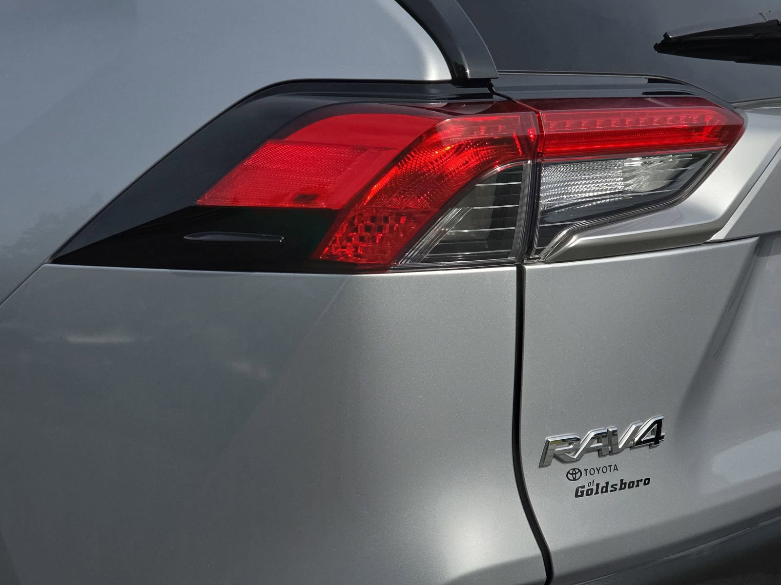 Used 2020 Toyota RAV4 Limited image 34