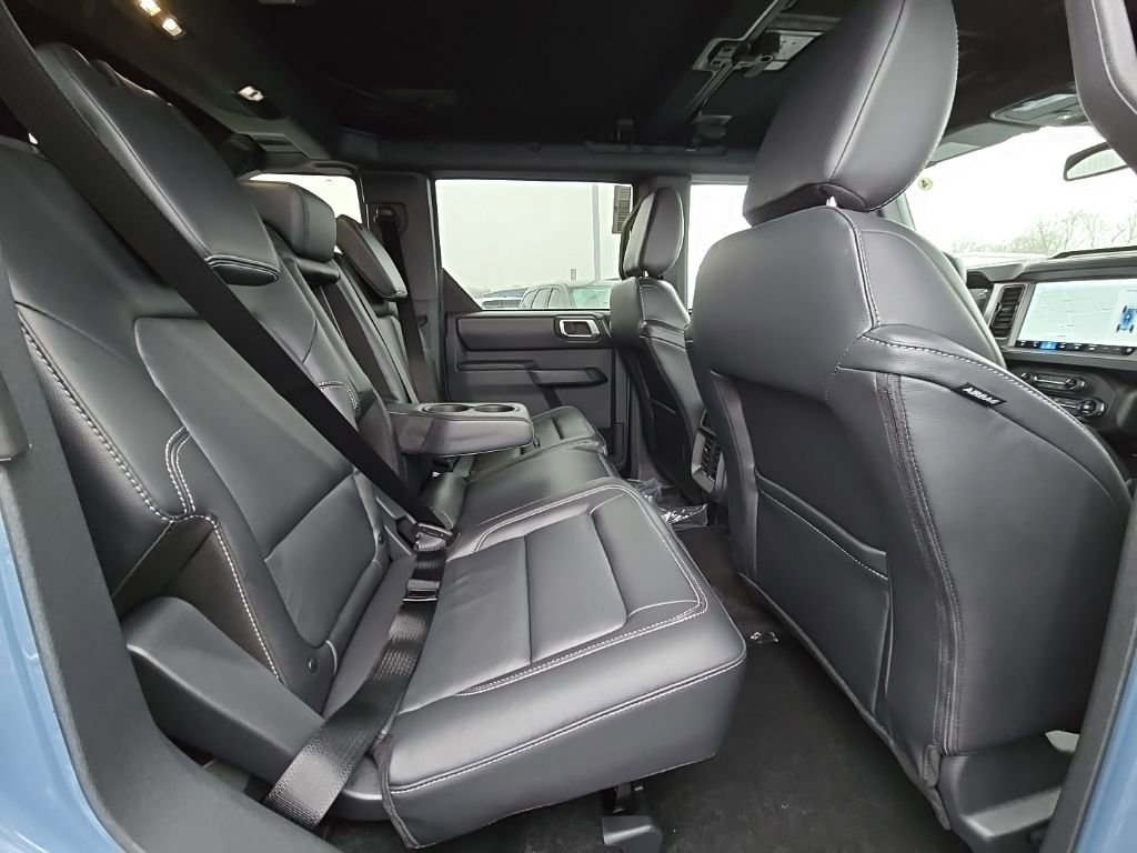 New 2025 Ford Bronco Outer Banks w/ Sasquatch Package image 46