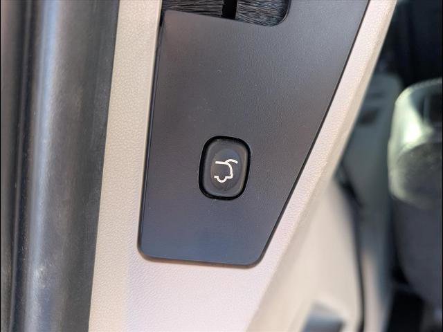 Used 2019 Dodge Grand Caravan SXT w/ Driver Convenience Group image 20