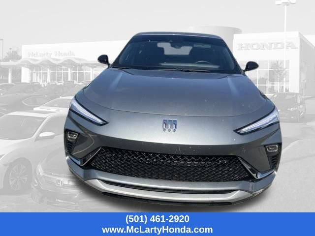 Used 2025 Buick Envista Sport Touring w/ Convenience II Package FWD image 14