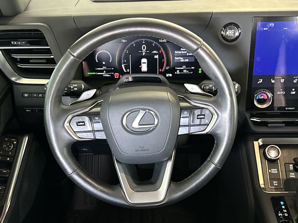 Used 2025 Lexus GX 550 w/ Cold Area Package image 17