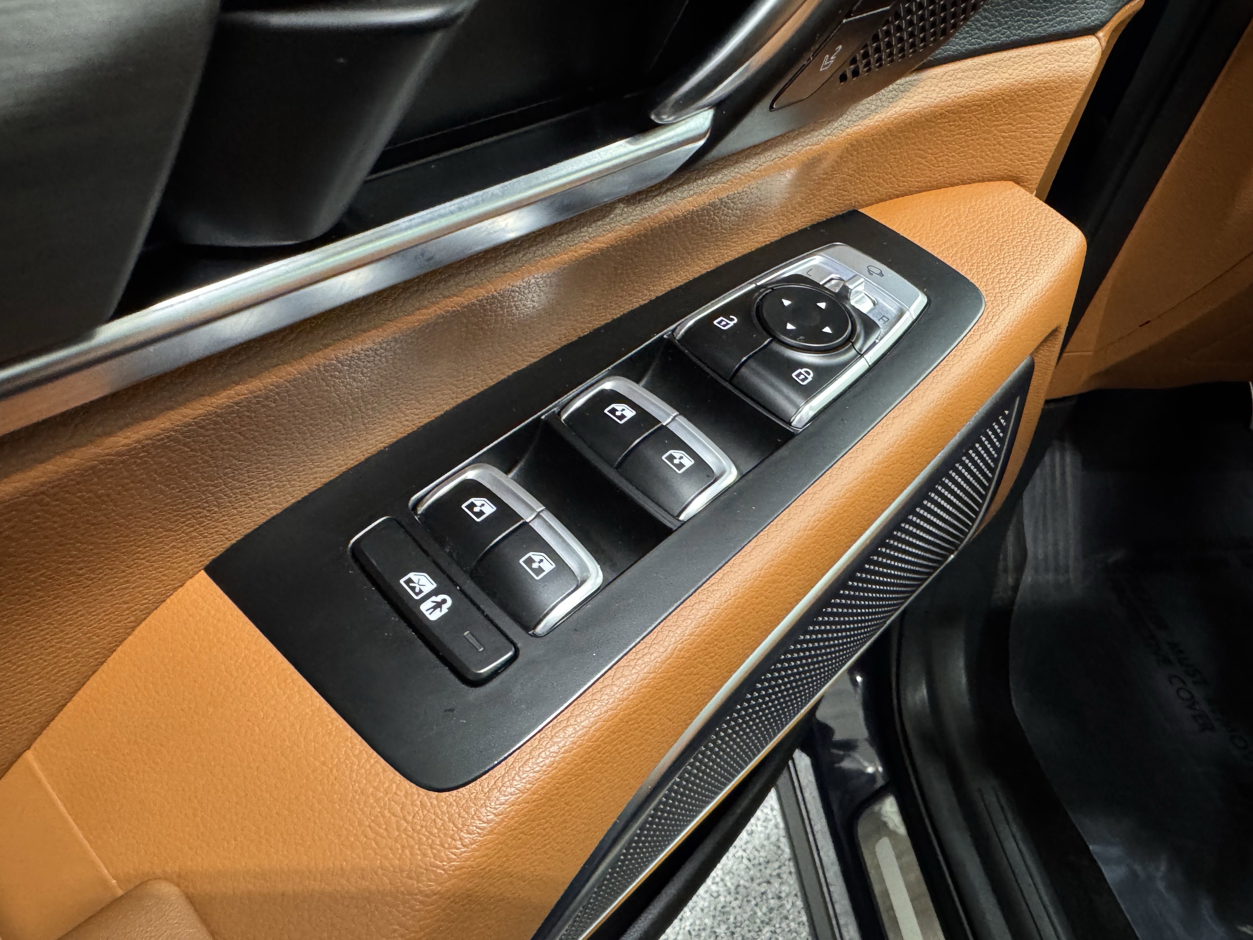 Used 2023 Kia Telluride SX X-Line image 25