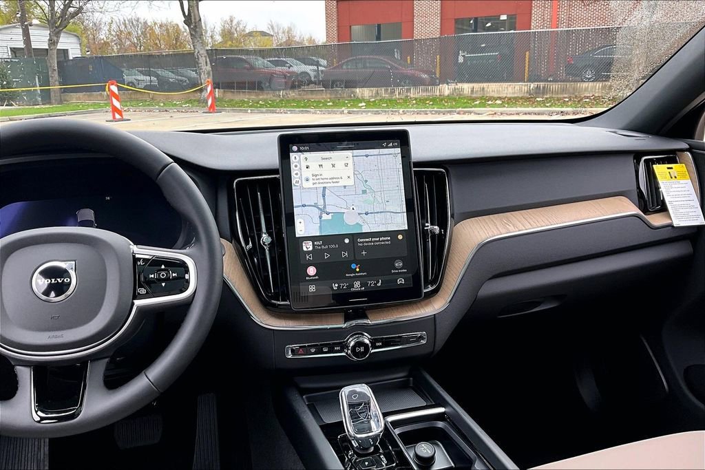 New 2026 Volvo XC60 B5 Plus w/ Protection Package Premier AWD/4WD image 28