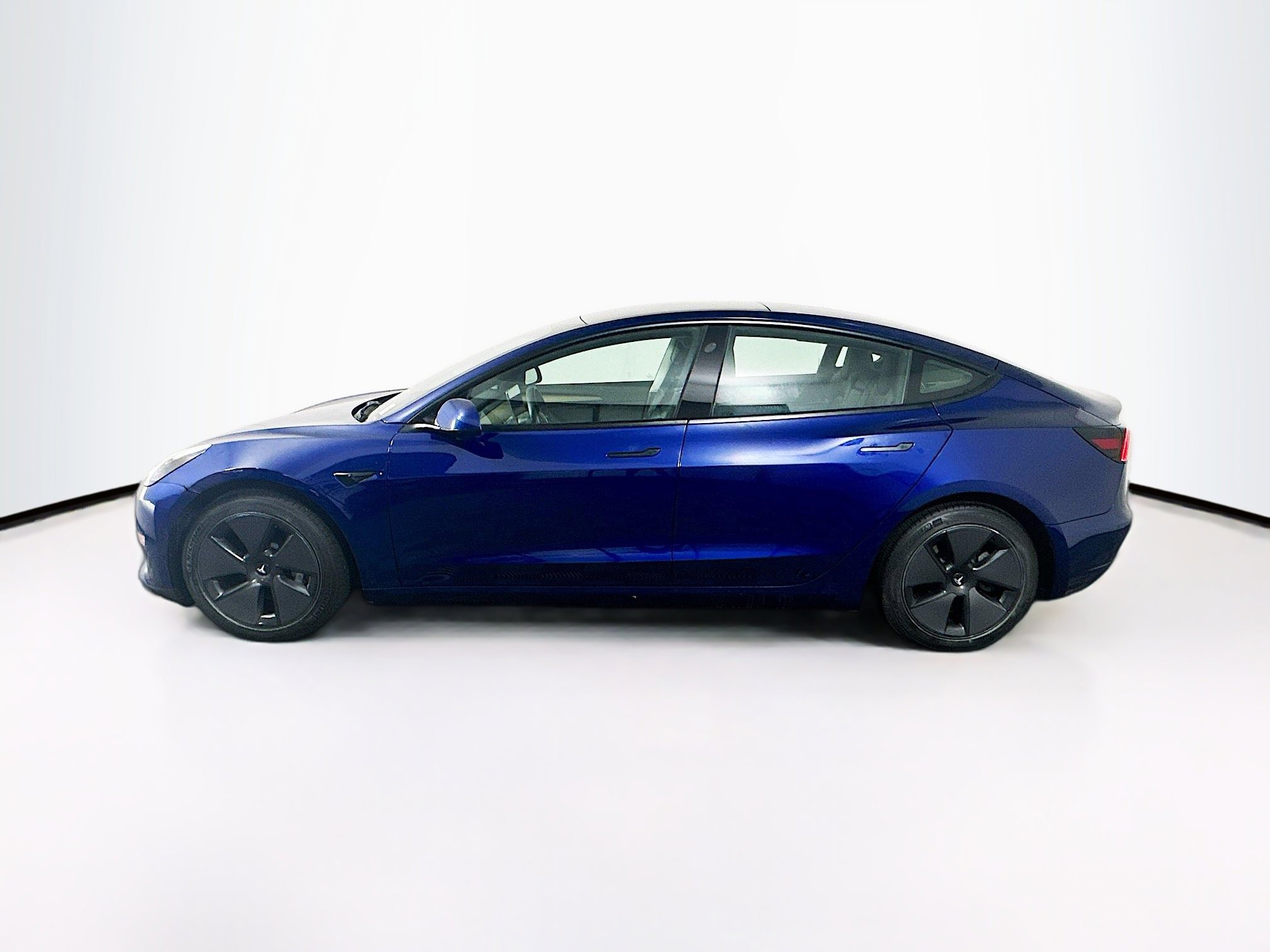 Used 2021 Tesla Model 3 Long Range image 4