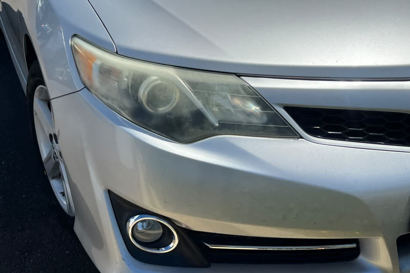 Used 2012 Toyota Camry SE FWD image 14