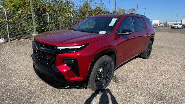 New 2027 Chevrolet Traverse RS w/ LPO, Floor Liner Package AWD/4WD image 6