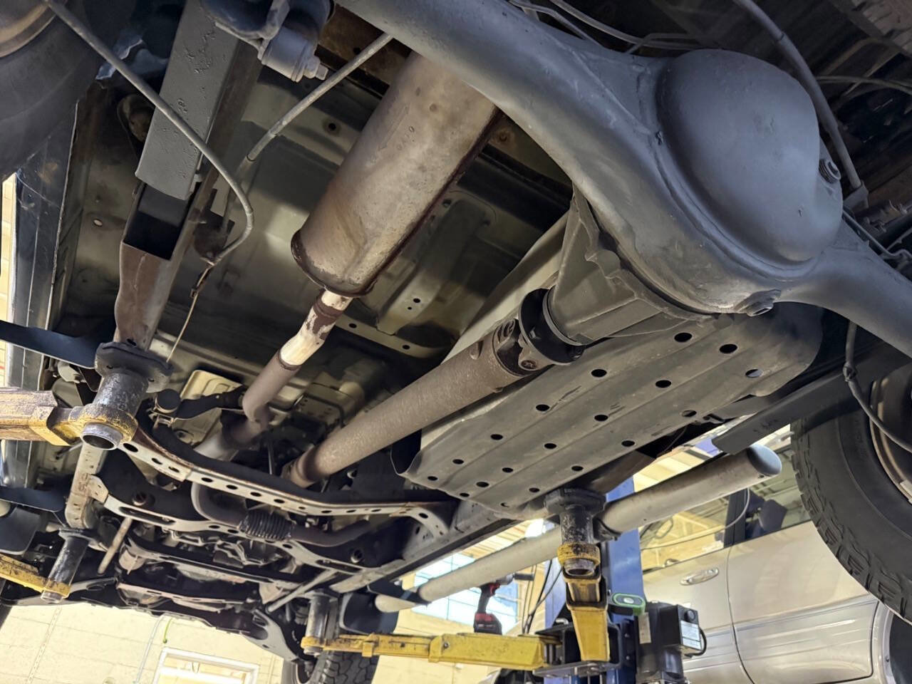 Used 2002 Nissan Frontier SE image 50