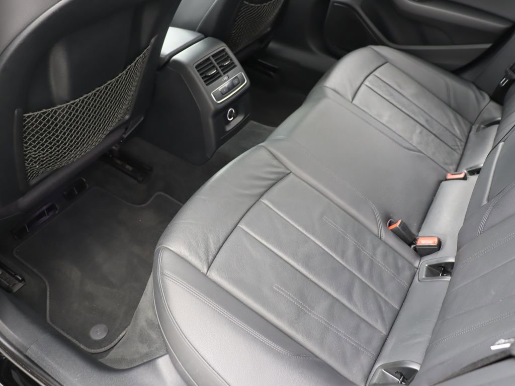 Used 2017 Audi A4 2.0T Ultra Premium FWD image 32