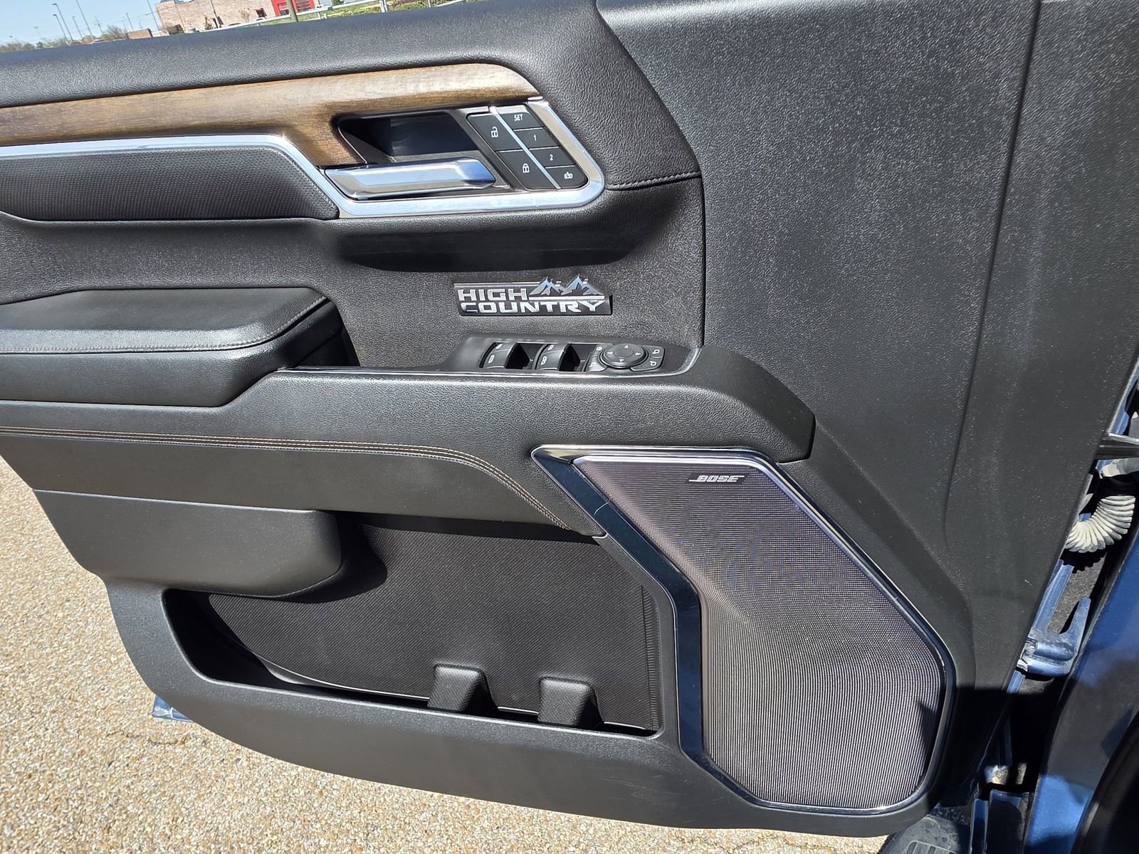 Used 2024 Chevrolet Silverado 1500 High Country w/ Technology Package image 23