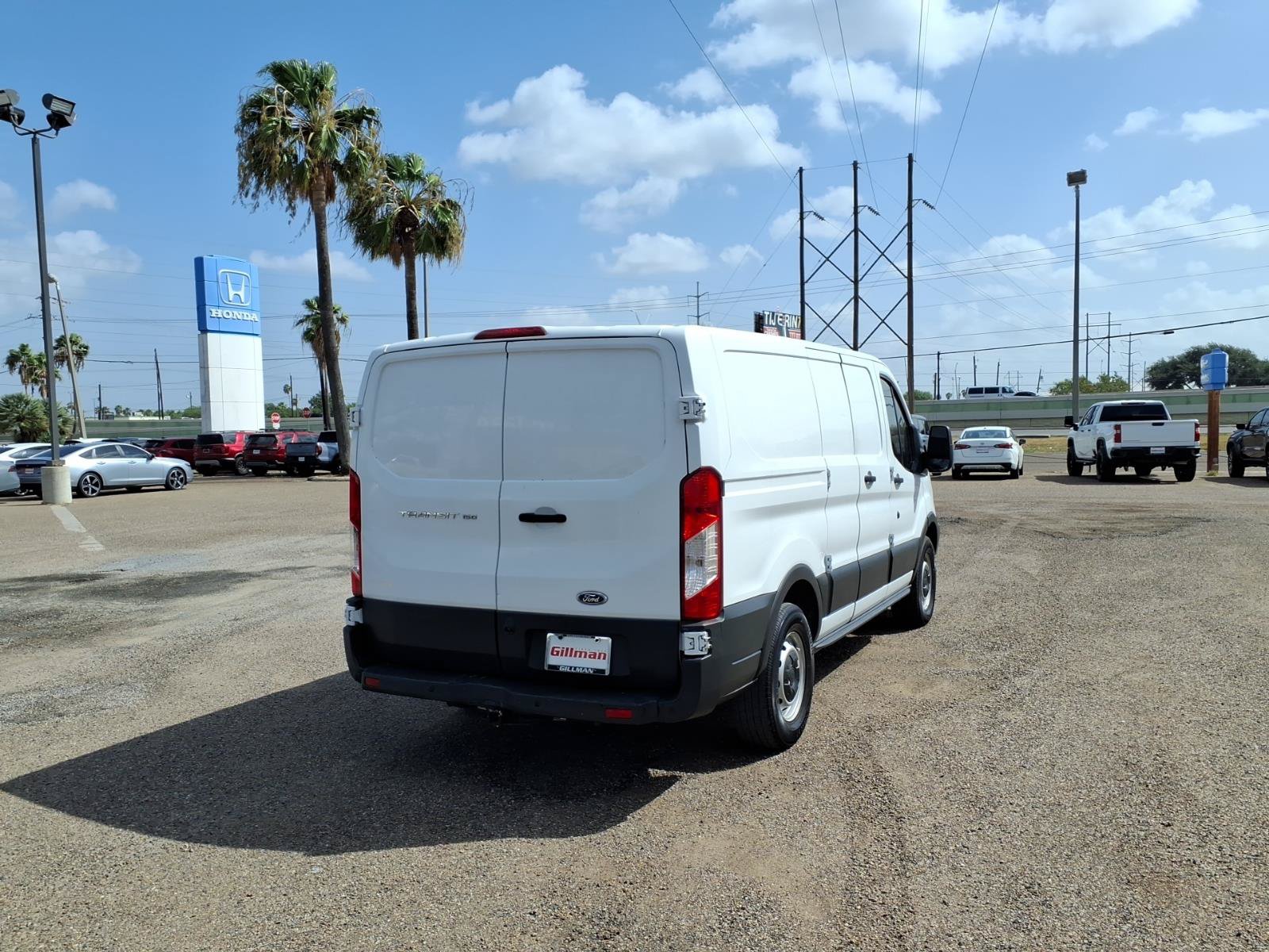 Used 2017 Ford Transit 150 130 Low Roof RWD image 8