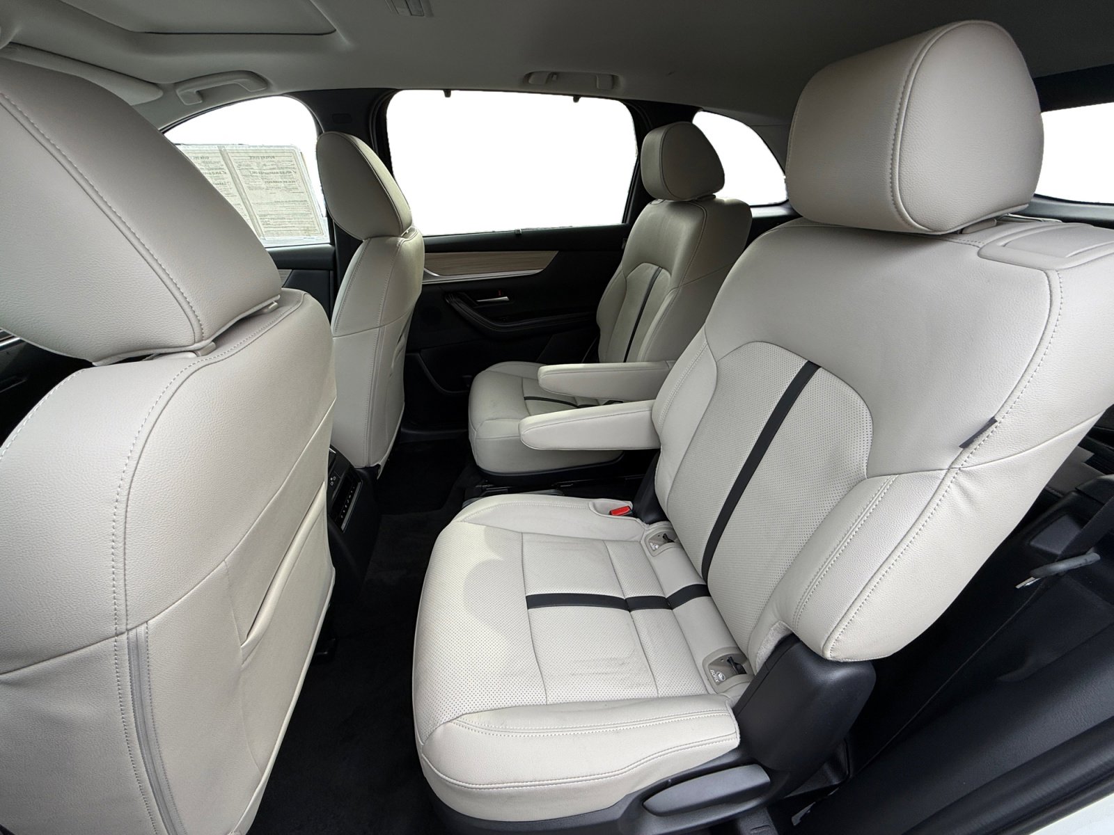 Certified 2024 MAZDA CX-90 Plug-In Hybrid w/ Preferred image 16