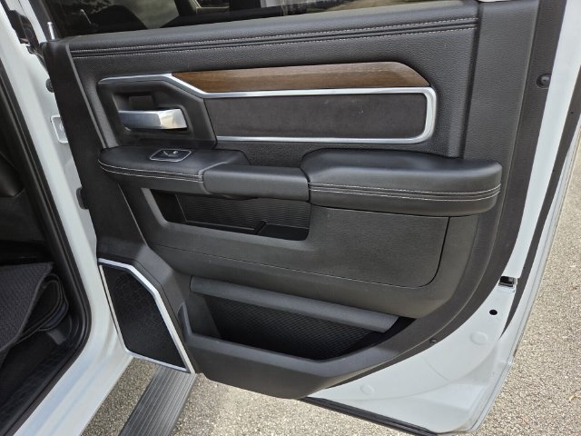 Used 2023 RAM 2500 Laramie AWD/4WD image 36