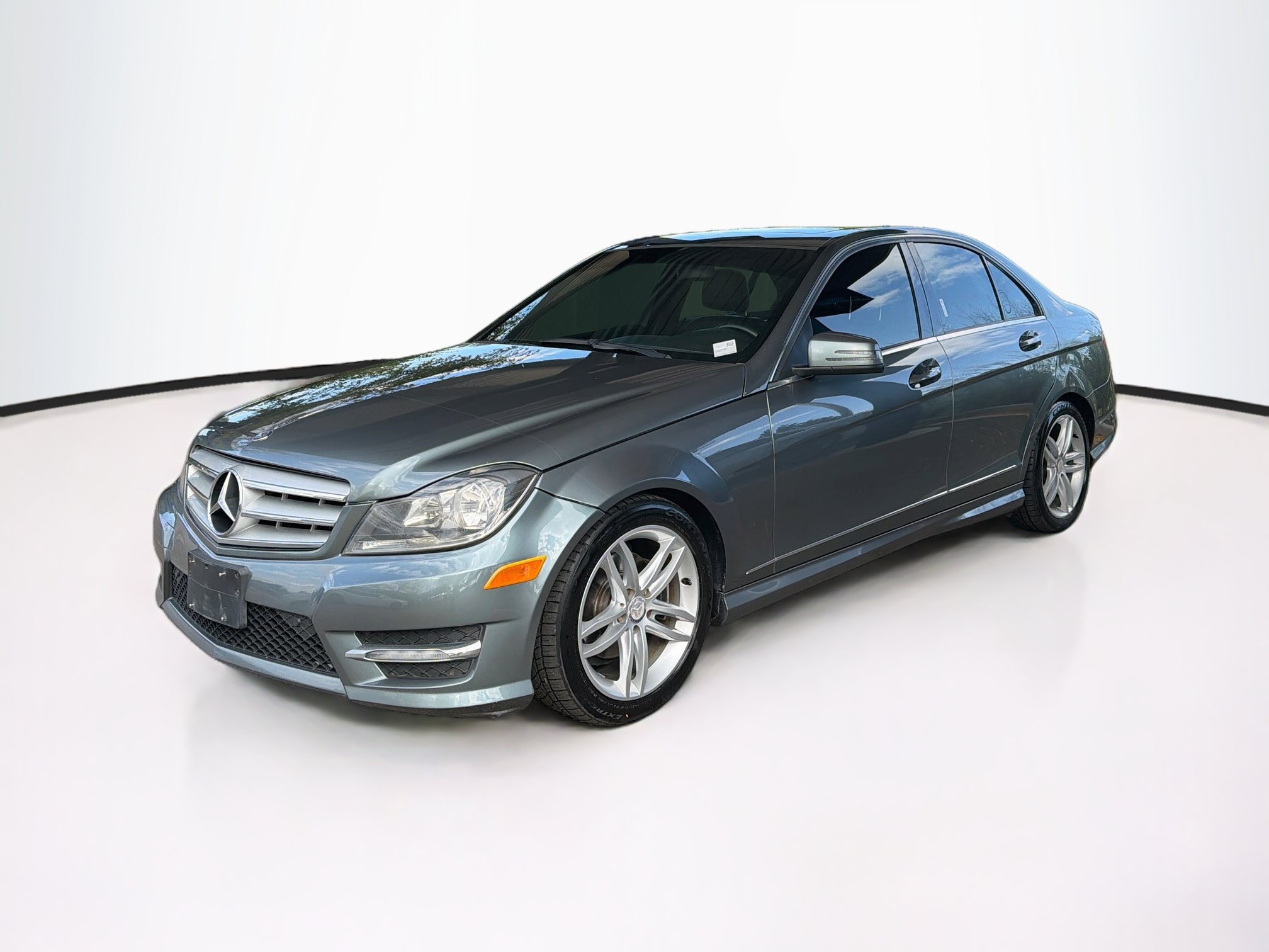 Used 2012 Mercedes-Benz C 300 4MATIC Sedan image 3